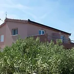 Apartment Darko *