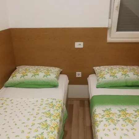Apartment Darko *