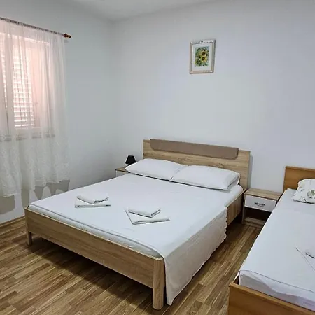 Apartament Darko