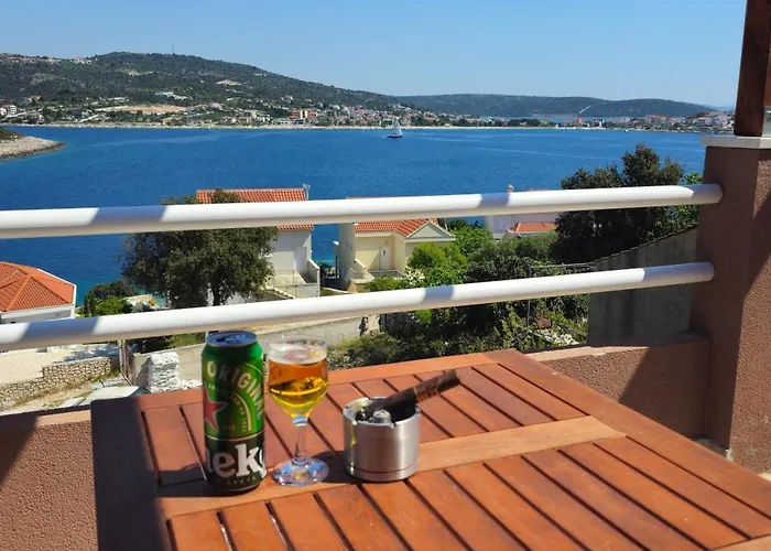 Daire Darko Rogoznica (Sibenik-Knin)